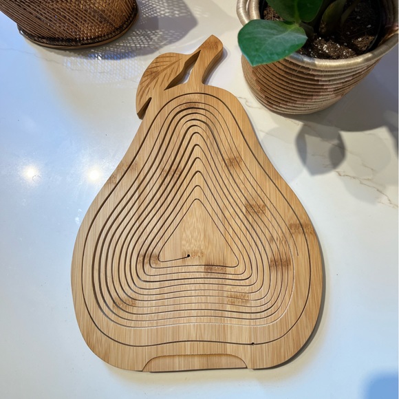 Wooden collapsible pear shaped fruit basket - Picture 7 of 9